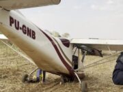 Avião que transportava drogas cai em fazenda de MT; piloto foge