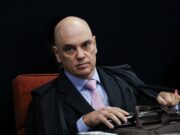 Moraes vota para condenar Bolsonaro e outros 7 réus por golpe