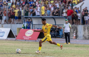 Nova Mutum acaba eliminado após empate com Luverdense em jogo marcado por expulsões e brigas nas arquibancadas; Veja vídeo