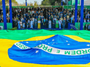 Ao lado do presidente Lula, Margareth Menezes participa do desfile do 7 de setembro — Ministério da Cultura