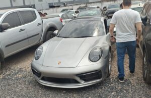PF caça empresário foragido e sequestra Porsche em Cuiabá