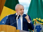 Lula diz que Trump errou com o Brasil e afirma que está pronto para diálogo