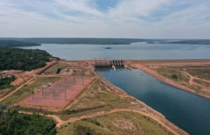 MPE pede bloqueio de R$ 200 milhões para reparar danos de usina