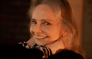 Morre a cantora Angela Ro Ro, aos 75 anos