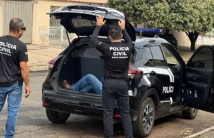 Professor universitário é preso acusado de estuprar crianças