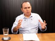 Emanuel descontou R$ 30 milhões de servidores e não repassou