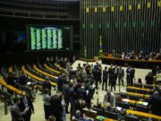 Câmara inicia votação da urgência para projeto de anistia; entenda