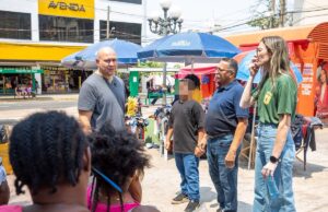 Prefeito e secretária fiscalizam desocupação de calçadas no centro de Cuiabá