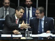 Deputados prometem 'troco' a senadores por PEC da Blindagem