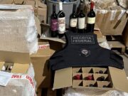 Receita apreende R$ 60 mil em vinhos premium e eletrônicos em MT