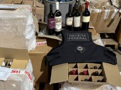 Receita apreende R$ 60 mil em vinhos premium e eletrônicos em MT