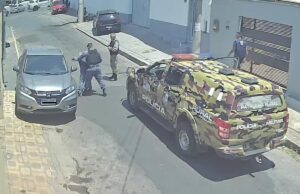 Polícia prende suspeito que tentou invadir casa e furtar carro; vídeo