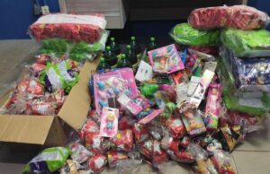 PM prende cinco faccionados e apreende brinquedos para crianças