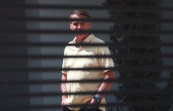 Moraes vota para manter condenação de Bolsonaro a 27 anos e três meses de prisão: ‘Líder de organização criminosa’