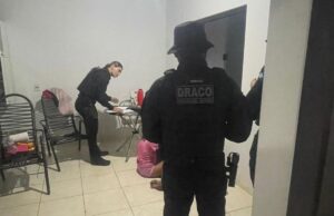 Polícia Civil cumpre 41 ordens judiciais contra facção criminosa em MT