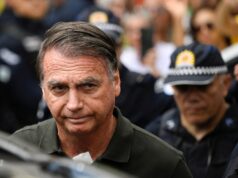 Bolsonaro começa a cumprir pena em regime fechado na PF em Brasília