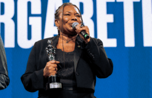 Margareth Menezes recebe Troféu Raça Negra 2025 em noite de celebração à cultura afro-brasileira — Ministério da Cultura