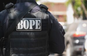 Faccionado atira contra Bope e é morto; arma é apreendida
