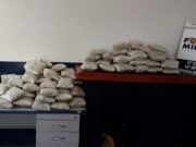 Operação apreende 90 tabletes de “supermaconha”; três são presos