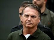 Bolsonaro alegou surto e negou tentativa de fuga em audiência de custódia; prisão foi mantida