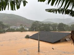 Chuva em SC afeta 25 cidades e deixa casas submersas e desalojados; vídeo