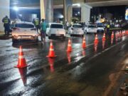 Polícia flagra cinco motoristas embriagados na Avenida do CPA