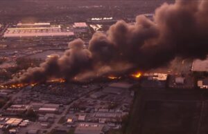 Avião de carga cai após decolar e mata ao menos 3 pessoas nos EUA