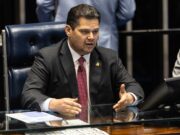 Alcolumbre cancela sabatina de Messias e critica governo por demora em enviar nome ao Senado