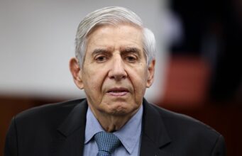 Moraes autoriza prisão domiciliar a Augusto Heleno, por Alzheimer e idade avançada