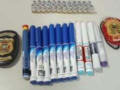 Polícia flagra remédios irregulares em clínica e autua médico