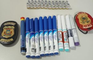 Polícia flagra remédios irregulares em clínica e autua médico