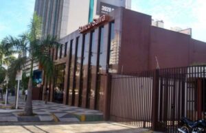 Dupla invade banco na Avenida do CPA e é presa em flagrante pela PM