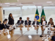 Ao lado de Lula, ministra Margareth Menezes destaca avanços para servidores da Cultura em reunião no Palácio do Planalto — Ministério da Cultura