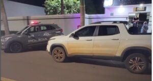 Bandido invade casa e leva R$ 140 mil, cheques, joias e caminhonete