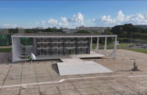 Lula sanciona reajuste de 8% para servidores do Judiciário em 2026