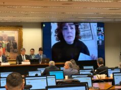 Câmara dos Deputados rejeita cassação do mandato de Carla Zambelli por condenação pelo STF