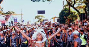 Projeto em Betim forma novos talentos para o Carnaval 2027 com apoio da Aldir Blanc — Ministério da Cultura