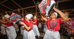 “Não existe reconstrução sem a cultura popular”, diz ministra em evento que homenageia 18 bens culturais — Ministério da Cultura