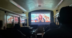 No interior de SP, projeto apoiado pela Aldir Blanc exibe filmes em vagão de trem — Ministério da Cultura