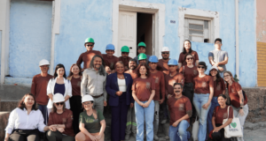 Margareth Menezes visita casa histórica restaurada pelo Iphan em Cuiabá — Ministério da Cultura