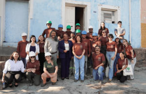 Margareth Menezes visita casa histórica restaurada pelo Iphan em Cuiabá — Ministério da Cultura
