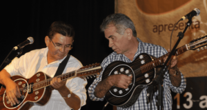 Manifestação cultural representativa do Nordeste, Repente tem como marcas a rima e o improviso sobre situações do cotidiano